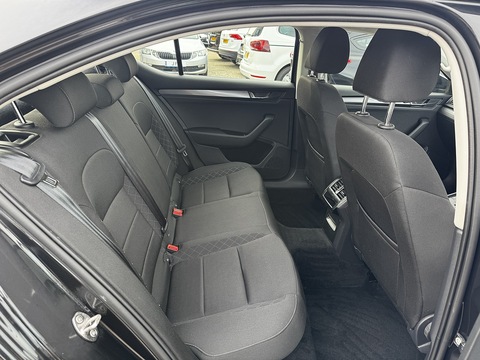 2.0 TDI [150] S 2.0 5dr Hatchback Manual Diesel