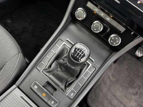 2.0 TDI [150] S 2.0 5dr Hatchback Manual Diesel