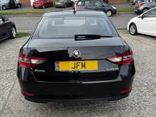 Skoda Superb 2.0 TDI S Hatchback 5dr Diesel Manual Euro 6 (s/s) (150 ps)