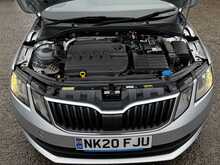 Skoda Octavia 1.6 TDI SCR SE Technology Euro 6 Diesel Manual Estate Car