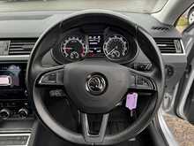 Skoda Octavia 1.6 TDI SCR SE Technology Euro 6 Diesel Manual Estate Car