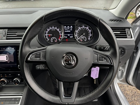 1.6 TDI SCR SE Technology (Euro 6) 1.6 5dr Estate Manual Diesel