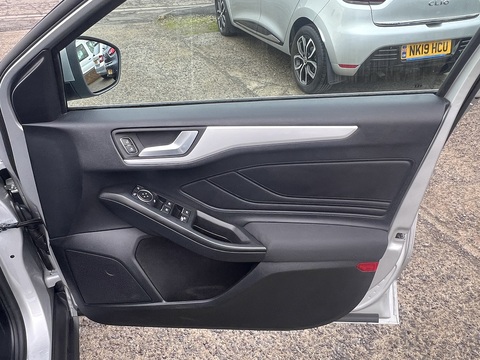 1.5 EcoBlue [95] Zetec Euro 6 1.5 5dr Estate Manual Diesel