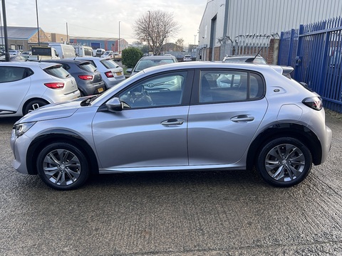 50kWh Active Premium Auto (7kW Charger) 0.0 5dr Hatchback Automatic Electric