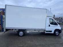 Citroen Relay 2.0 BlueHDI 35 Luton with Tail Lift Euro 6 Diesel Manual