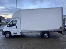 Citroen Relay 2.0 BlueHDI 35 Luton with Tail Lift Euro 6 Diesel Manual