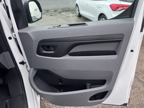 Vauxhall Vivaro 1.5 Turbo D F2700 Dynamic [L1H1] Euro 6 1.5 6dr Panel Van Manual Diesel