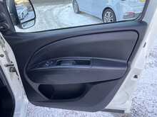 Vauxhall Combo 1.3 CDTi 2000 ecoFLEX 16V [95] L1H1 [Eu6] Panel Van Diesel Manual