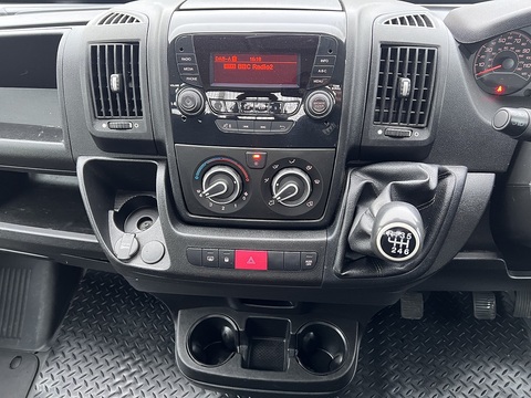 2.0 BlueHDi 35 L2 Dropside 2.0 2dr Chassis Cab Manual Diesel