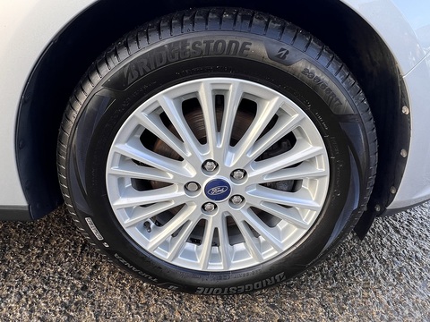 2.0 TDCi [120] Zetec Euro 6 2.0 5dr MPV Manual Diesel