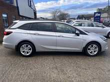 Vauxhall Astra 1.6 CDTI [110] Design Sport Tourer [Euro 6] Diesel Manual Estate