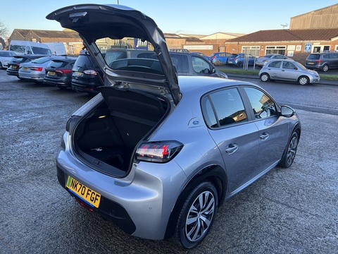 50kWh Active Auto (7kW Charger) 0.0 5dr Hatchback Automatic Electric