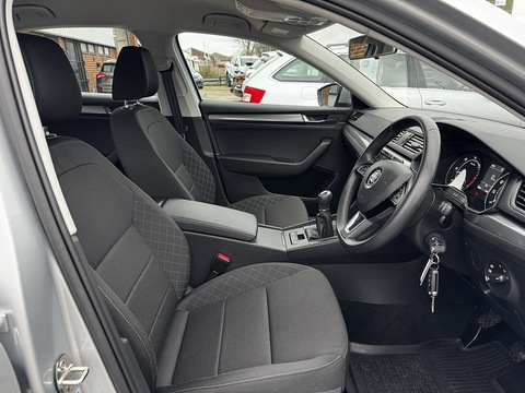 1.6 TDI S Euro 6 1.6 5dr Hatchback Manual Diesel