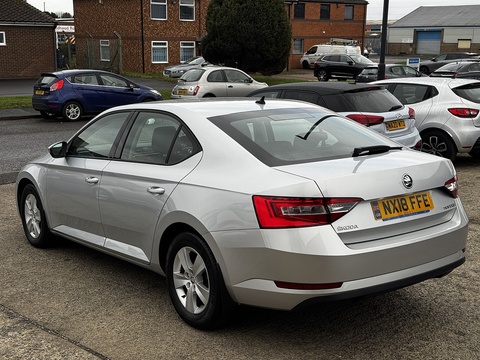 1.6 TDI S Euro 6 1.6 5dr Hatchback Manual Diesel