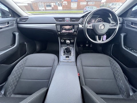 2.0 TDI [150] S (Euro 6) 2.0 5dr Hatchback Manual Diesel