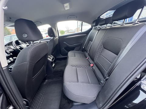 2.0 TDI [150] S (Euro 6) 2.0 5dr Hatchback Manual Diesel