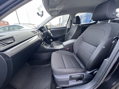 2.0 TDI [150] S (Euro 6) 2.0 5dr Hatchback Manual Diesel