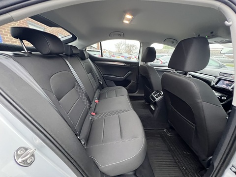 1.6 TDI S Euro 6 1.6 5dr Hatchback Manual Diesel