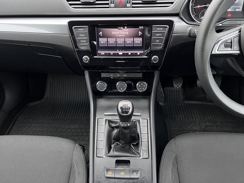 1.6 TDI S Euro 6 1.6 5dr Hatchback Manual Diesel