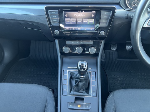 1.6 TDI S Euro 6 1.6 5dr Hatchback Manual Diesel