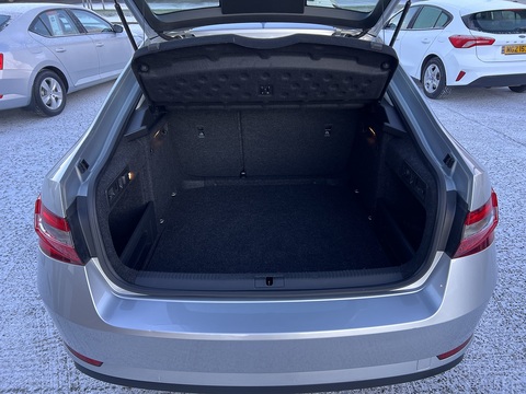 1.6 TDI S Euro 6 1.6 5dr Hatchback Manual Diesel