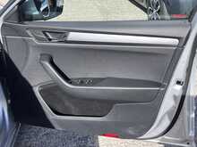 Skoda Superb 1.6 TDI S Hatchback 5dr Diesel Manual Euro 6 (s/s) (120 ps)