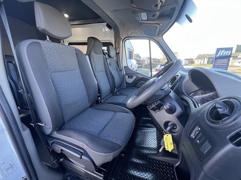 2.3 CDTi F3500 L3H2 Crew Van [9-Seat] 2.3 5dr Panel Van Manual Diesel
