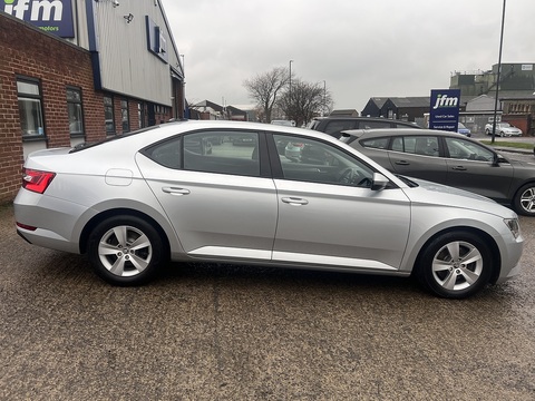 2.0 TDI [150] S (Euro 6) 2.0 5dr Hatchback Manual Diesel