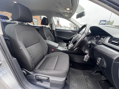 2.0 TDI [150] S (Euro 6) 2.0 5dr Hatchback Manual Diesel