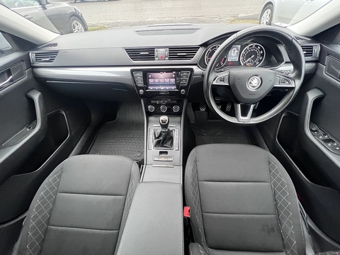 2.0 TDI [150] S (Euro 6) 2.0 5dr Hatchback Manual Diesel