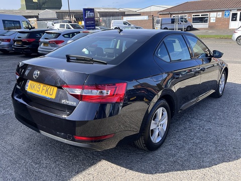 2.0 TDI [150] S (Euro 6) 2.0 5dr Hatchback Diesel