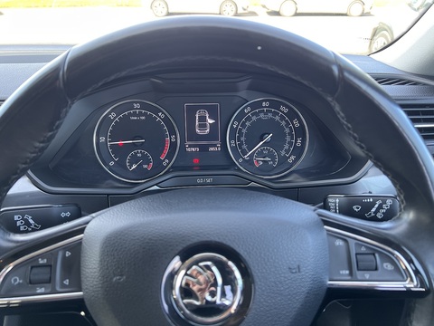 2.0 TDI [150] S (Euro 6) 2.0 5dr Hatchback Diesel