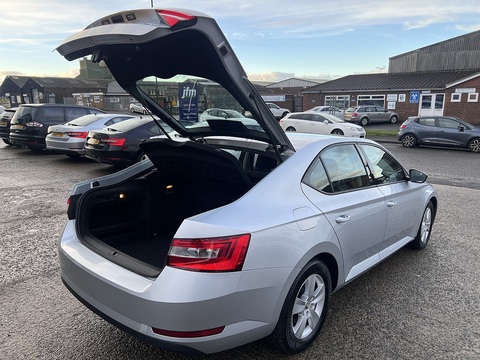 2.0 TDI [150] S (Euro 6) 2.0 5dr Hatchback Manual Diesel