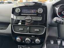 Renault Clio 1.5 dCi [90] Play 5-Door Hatchback Euro 6 Diesel Manual