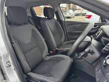 Renault Clio 1.5 dCi [90] Play 5-Door Hatchback Euro 6 Diesel Manual