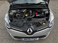 Renault Clio 1.5 dCi [90] Play 5-Door Hatchback Euro 6 Diesel Manual