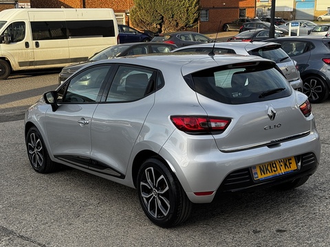 1.5dCi [90] Play 1.5 5dr Hatchback Manual Diesel