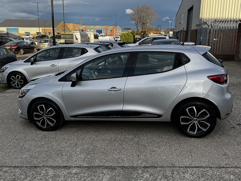 1.5dCi [90] Play 1.5 5dr Hatchback Manual Diesel