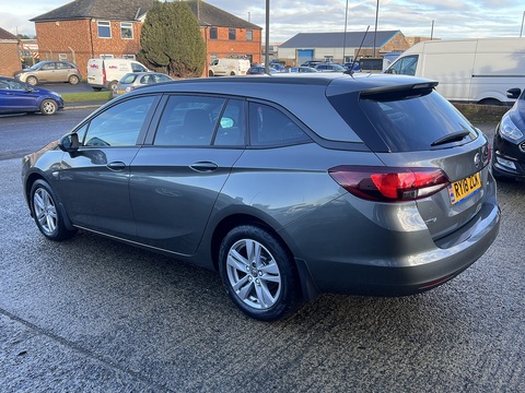 1.6 CDTi [110] Design Sports Tourer [Euro 6] 1.6 5dr Estate Manual Diesel