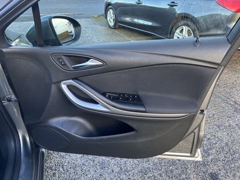 1.6 CDTi [110] Design Sports Tourer [Euro 6] 1.6 5dr Estate Manual Diesel