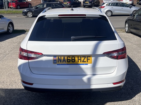 2.0 TDI [150] SE (Euro 6) 2.0 5dr Estate Manual Diesel