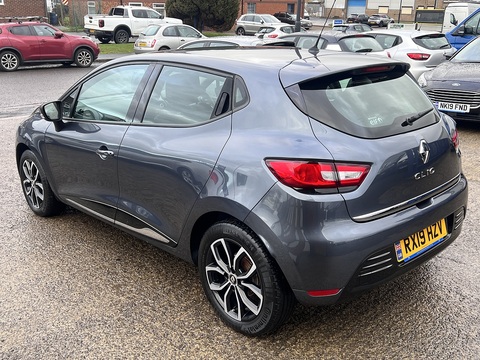 1.5dCi [90] Play 1.5 5dr Hatchback Manual Diesel