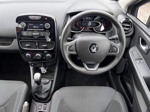 1.5dCi [90] Play 1.5 5dr Hatchback Manual Diesel