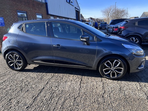 1.5dCi [90] Play 1.5 5dr Hatchback Manual Diesel