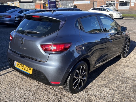 1.5dCi [90] Play 1.5 5dr Hatchback Manual Diesel