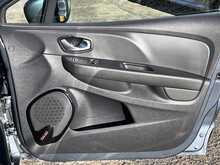 Renault Clio 1.5 dCi [90] Play 5-Door Hatchback Euro 6 Diesel Manual