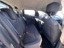 Renault Clio 1.5 dCi [90] Play 5-Door Hatchback Euro 6 Diesel Manual