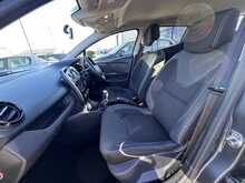 Renault Clio 1.5 dCi [90] Play 5-Door Hatchback Euro 6 Diesel Manual