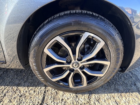 1.5dCi [90] Play 1.5 5dr Hatchback Manual Diesel