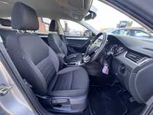 Skoda Octavia 1.6 TDI SCR SE Technology Euro 6 Diesel Manual Estate Car